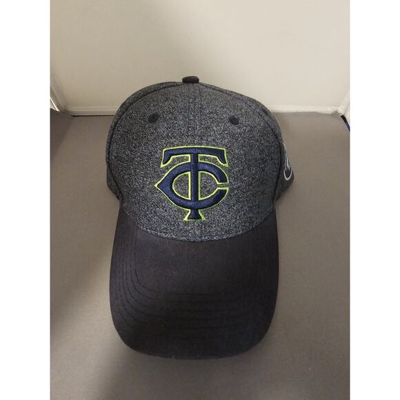 Minnesota Twins Hat/Cap - w/Timberwolves Logo - Grey and Green - Melonwear - Picture 2 of 7